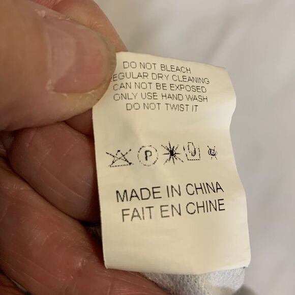 Size LARGE blue/gray camouflage joggers. 95% poly and 5% spandex. Very stretchy - Picture 6 of 10